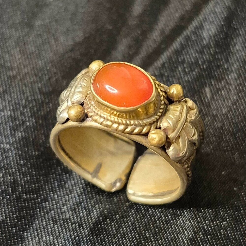 Olden Heights 🏔️🧚‍♂ Vintage Brass & Silver Adujstable Boho Ring Faux Cornaline - Picture 4 of 9